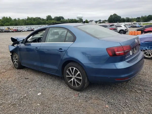 3VWDB7AJ5JM260949 2018 VOLKSWAGEN JETTA - Image 2