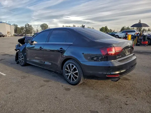 3VWDB7AJ6HM201483 2017 VOLKSWAGEN JETTA - Image 2