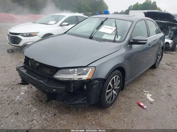 3VWDB7AJ6HM215805 2017 VOLKSWAGEN JETTA - Image 2