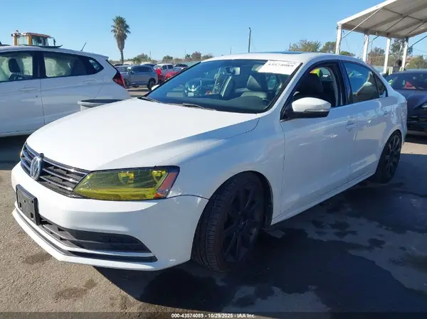 3VWDB7AJ6HM233267 2017 VOLKSWAGEN JETTA - Image 2