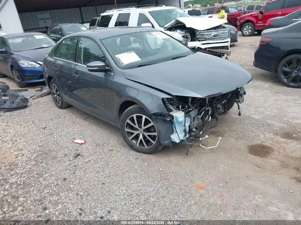 3VWDB7AJ6HM238694 2017 VOLKSWAGEN JETTA - Image 1