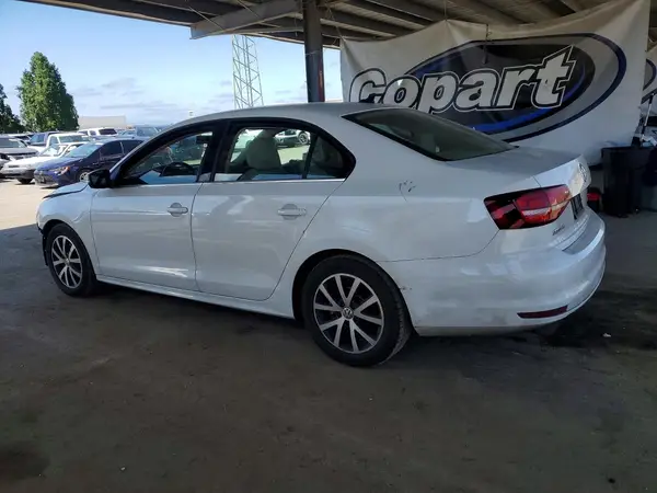 3VWDB7AJ6HM256774 2017 VOLKSWAGEN JETTA - Image 2