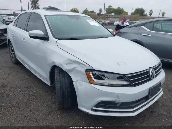 3VWDB7AJ6HM273445 2017 VOLKSWAGEN JETTA - Image 1