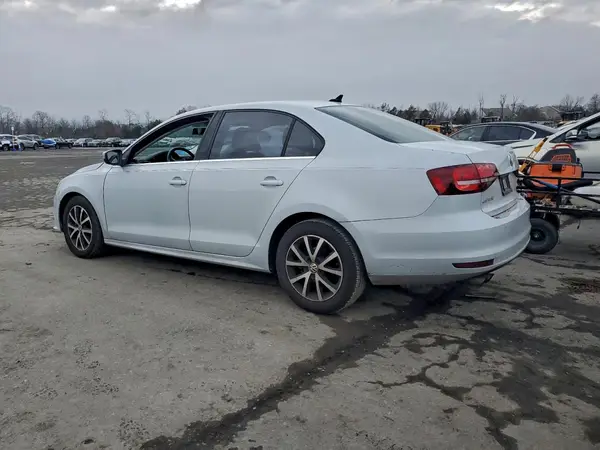 3VWDB7AJ6HM291394 2017 VOLKSWAGEN JETTA - Image 2