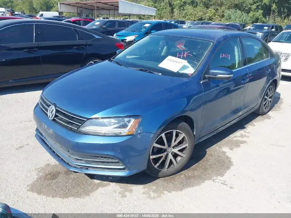 3VWDB7AJ6HM292268 2017 VOLKSWAGEN JETTA - Image 2
