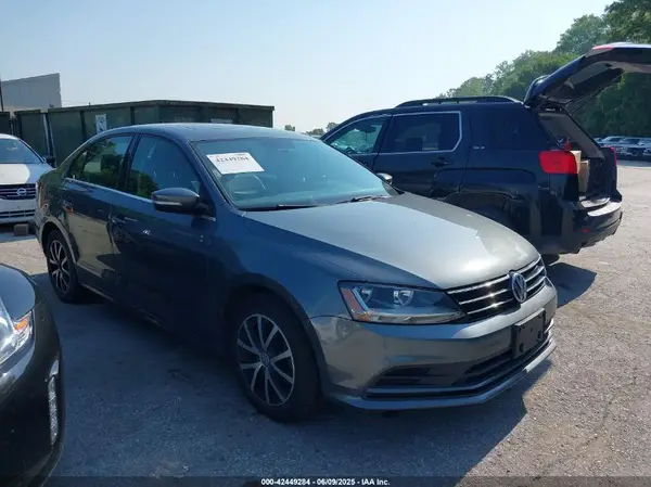 3VWDB7AJ6HM298975 2017 VOLKSWAGEN JETTA - Image 1