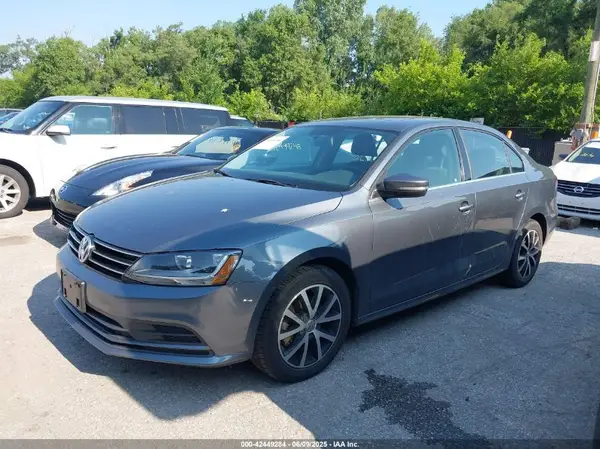 3VWDB7AJ6HM298975 2017 VOLKSWAGEN JETTA - Image 2
