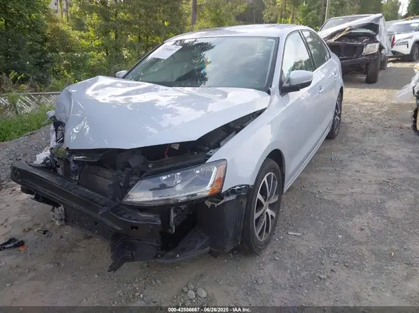 3VWDB7AJ6HM312745 2017 VOLKSWAGEN JETTA - Image 2