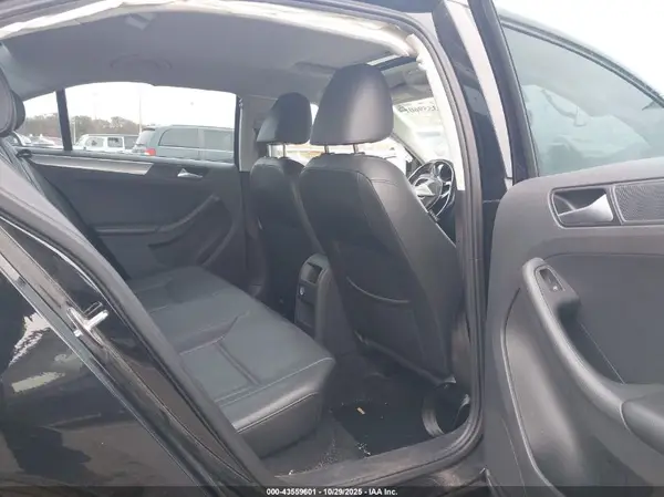 3VWDB7AJ6HM348726 2017 VOLKSWAGEN JETTA - Image 8