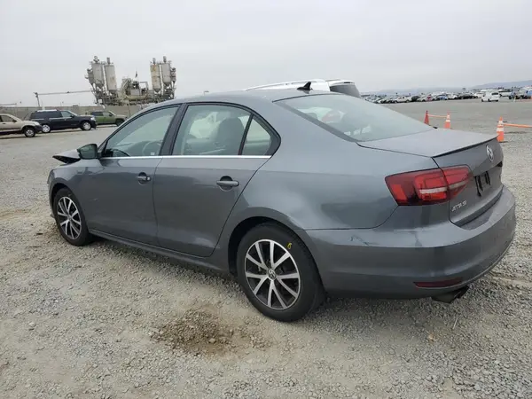 3VWDB7AJ6HM357491 2017 VOLKSWAGEN JETTA - Image 2