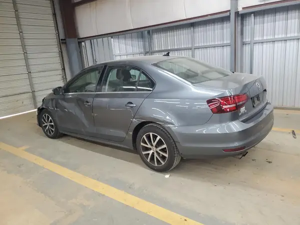 3VWDB7AJ6HM366661 2017 VOLKSWAGEN JETTA - Image 2