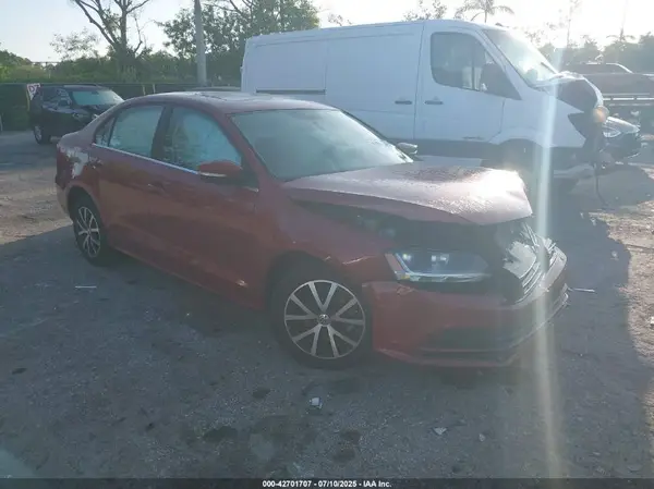 3VWDB7AJ6HM376719 2017 VOLKSWAGEN JETTA - Image 1