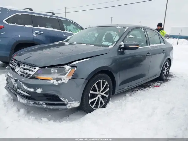 3VWDB7AJ6HM384125 2017 VOLKSWAGEN JETTA - Image 2