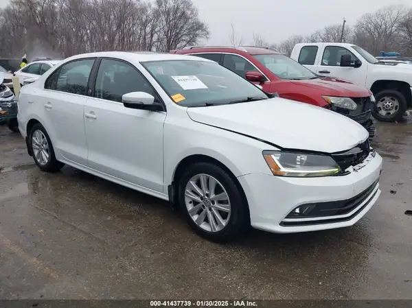 3VWDB7AJ6HM388465 2017 VOLKSWAGEN JETTA - Image 1