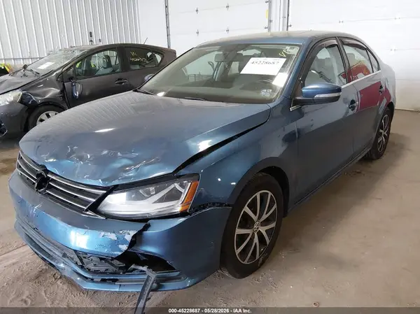 3VWDB7AJ6HM394959 2017 VOLKSWAGEN JETTA - Image 2