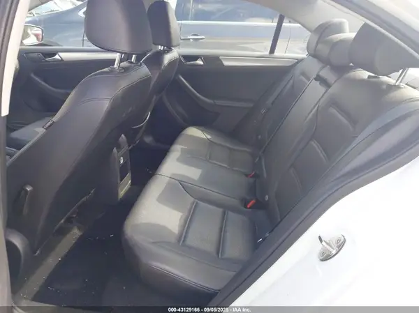 3VWDB7AJ6HM413266 2017 VOLKSWAGEN JETTA - Image 8