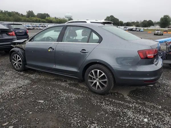 3VWDB7AJ6HM415616 2017 VOLKSWAGEN JETTA - Image 2