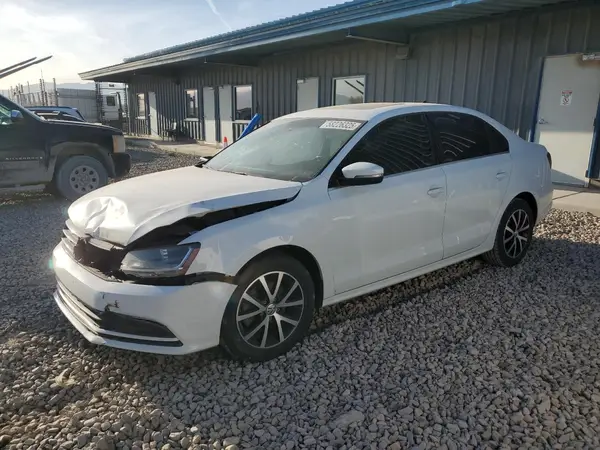 3VWDB7AJ6JM205829 2018 VOLKSWAGEN JETTA - Image 1