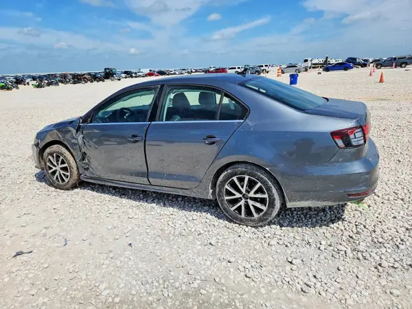 3VWDB7AJ6JM223053 2018 VOLKSWAGEN JETTA - Image 2