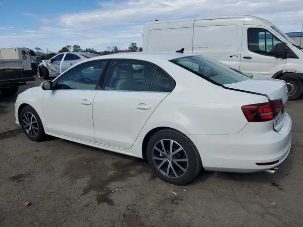 3VWDB7AJ6JM224672 2018 VOLKSWAGEN JETTA - Image 2