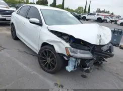 3VWDB7AJ6JM228690 2018 VOLKSWAGEN JETTA