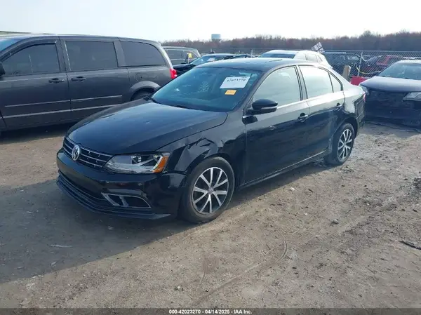 3VWDB7AJ6JM230035 2018 VOLKSWAGEN JETTA - Image 2