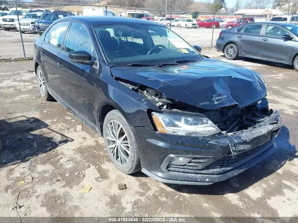 3VWDB7AJ6JM245294 2018 VOLKSWAGEN JETTA - Image 1