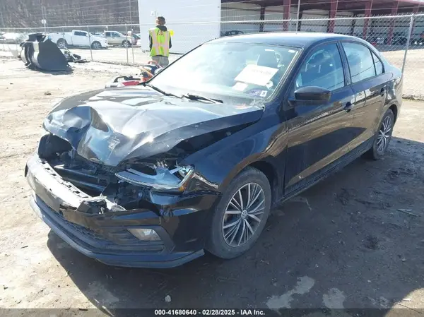 3VWDB7AJ6JM245294 2018 VOLKSWAGEN JETTA - Image 2