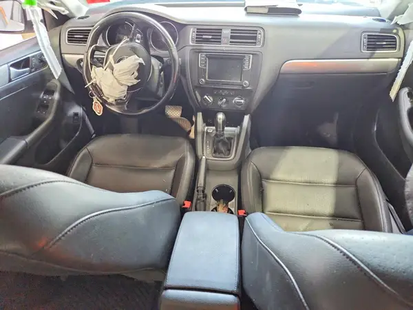 3VWDB7AJ6JM246977 2018 VOLKSWAGEN JETTA - Image 8