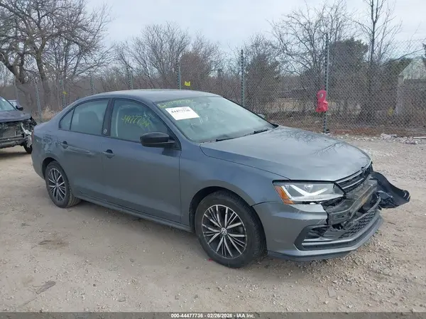 3VWDB7AJ6JM249054 2018 VOLKSWAGEN JETTA - Image 1