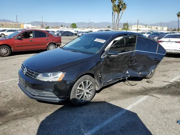 3VWDB7AJ6JM259647 2018 VOLKSWAGEN JETTA - Image 1