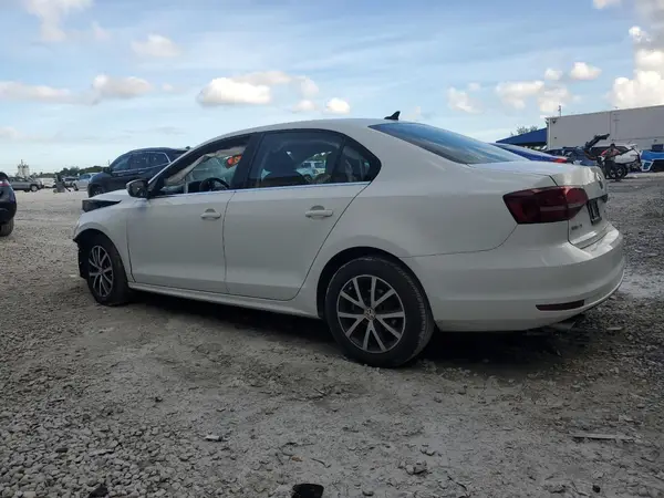 3VWDB7AJ6JM259938 2018 VOLKSWAGEN JETTA - Image 2