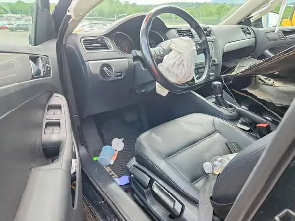 3VWDB7AJ7HM209477 2017 VOLKSWAGEN JETTA - Image 8