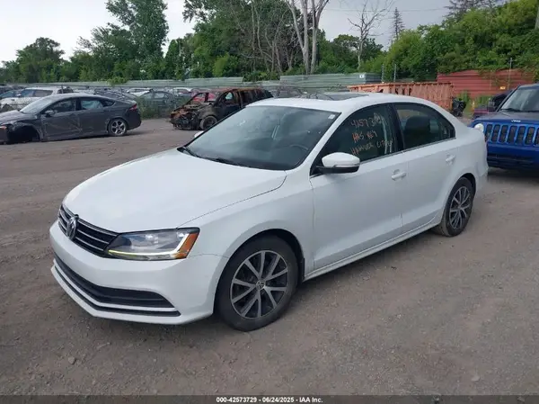 3VWDB7AJ7HM210175 2017 VOLKSWAGEN JETTA - Image 2