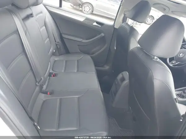 3VWDB7AJ7HM210175 2017 VOLKSWAGEN JETTA - Image 8