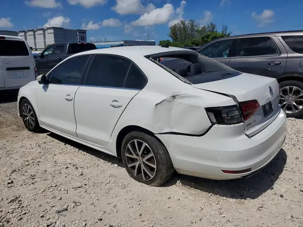 3VWDB7AJ7HM210337 2017 VOLKSWAGEN JETTA - Image 2
