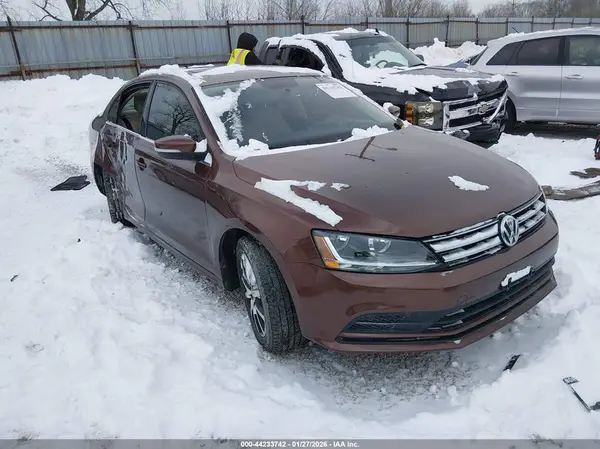 3VWDB7AJ7HM217353 2017 VOLKSWAGEN JETTA - Image 1