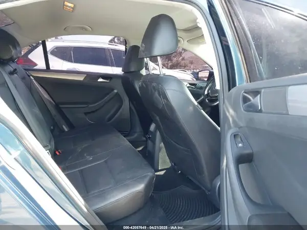 3VWDB7AJ7HM225257 2017 VOLKSWAGEN JETTA - Image 8