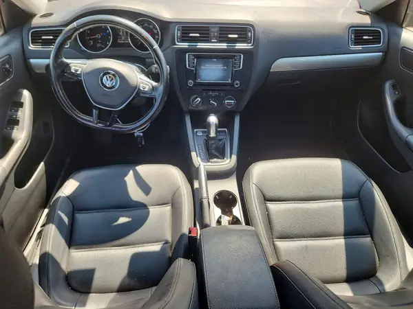 3VWDB7AJ7HM225713 2017 VOLKSWAGEN JETTA - Image 8