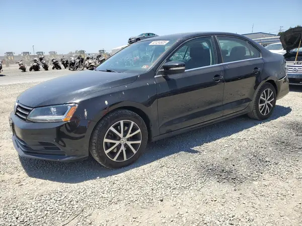 3VWDB7AJ7HM229650 2017 VOLKSWAGEN JETTA - Image 1
