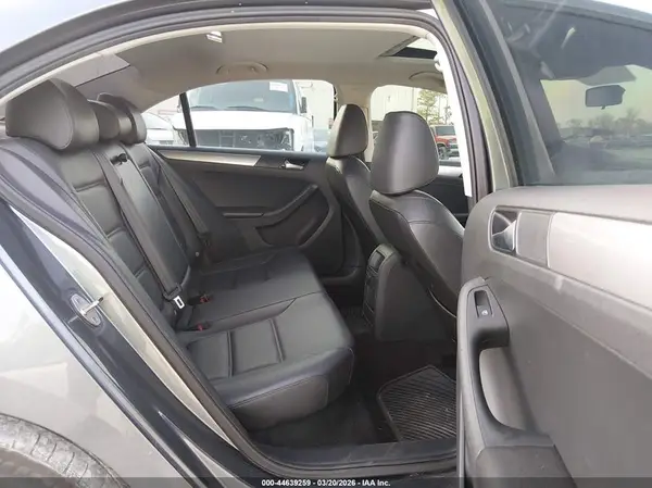 3VWDB7AJ7HM235738 2017 VOLKSWAGEN JETTA - Image 8
