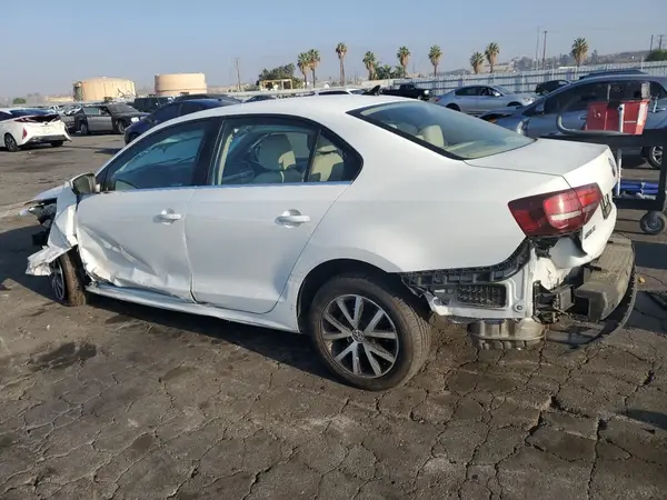 3VWDB7AJ7HM251826 2017 VOLKSWAGEN JETTA - Image 2