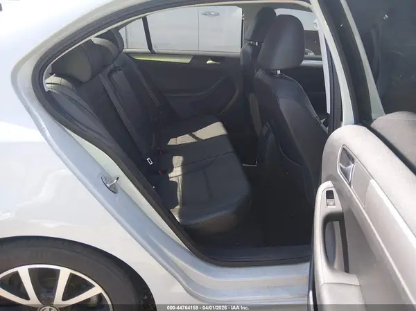 3VWDB7AJ7HM253351 2017 VOLKSWAGEN JETTA - Image 8