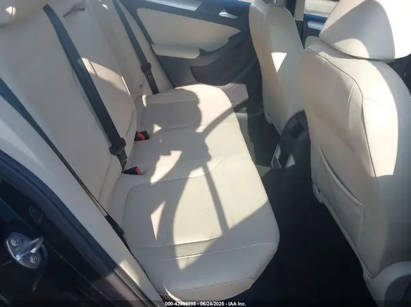 3VWDB7AJ7HM258579 2017 VOLKSWAGEN JETTA - Image 8