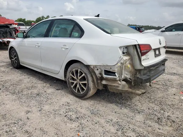3VWDB7AJ7HM260557 2017 VOLKSWAGEN JETTA - Image 2