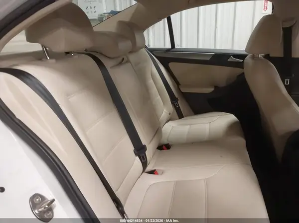 3VWDB7AJ7HM294174 2017 VOLKSWAGEN JETTA - Image 8