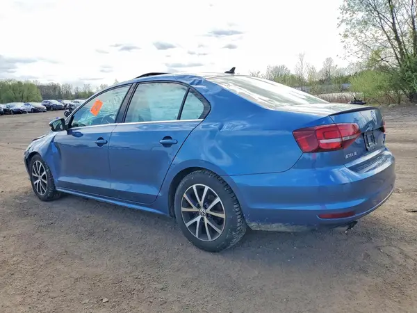 3VWDB7AJ7HM297981 2017 VOLKSWAGEN JETTA - Image 2