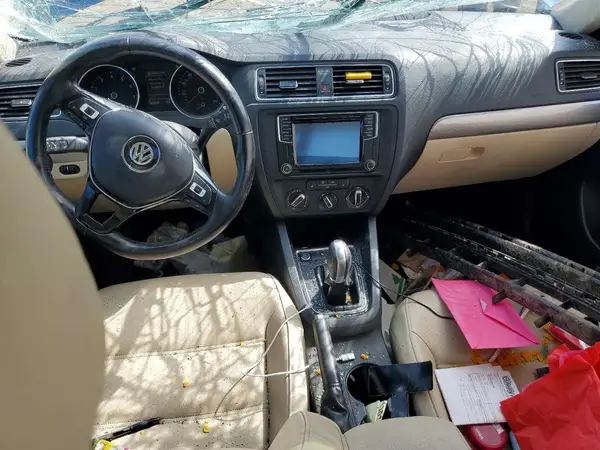 3VWDB7AJ7HM297981 2017 VOLKSWAGEN JETTA - Image 8