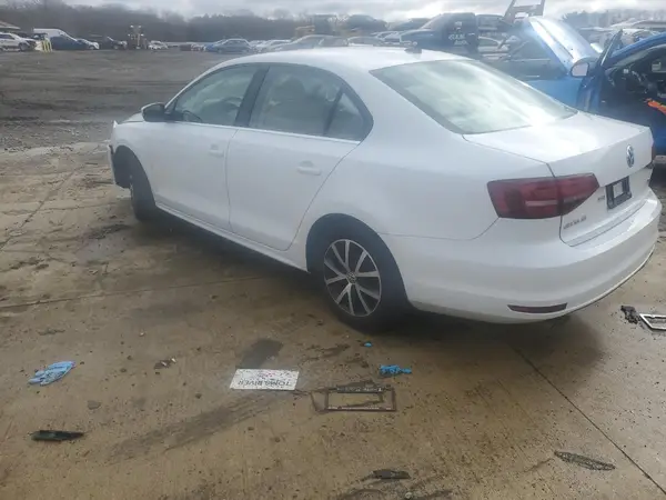 3VWDB7AJ7HM305349 2017 VOLKSWAGEN JETTA - Image 2
