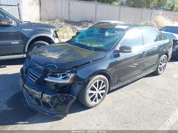 3VWDB7AJ7HM308767 2017 VOLKSWAGEN JETTA - Image 2